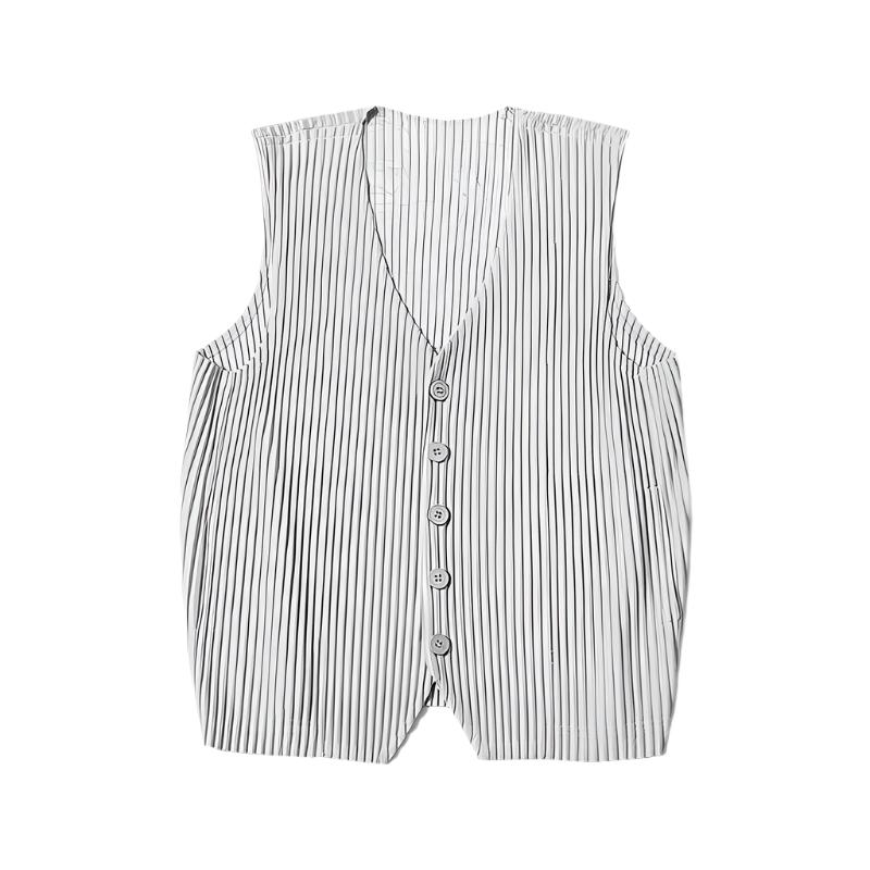 | Vest
